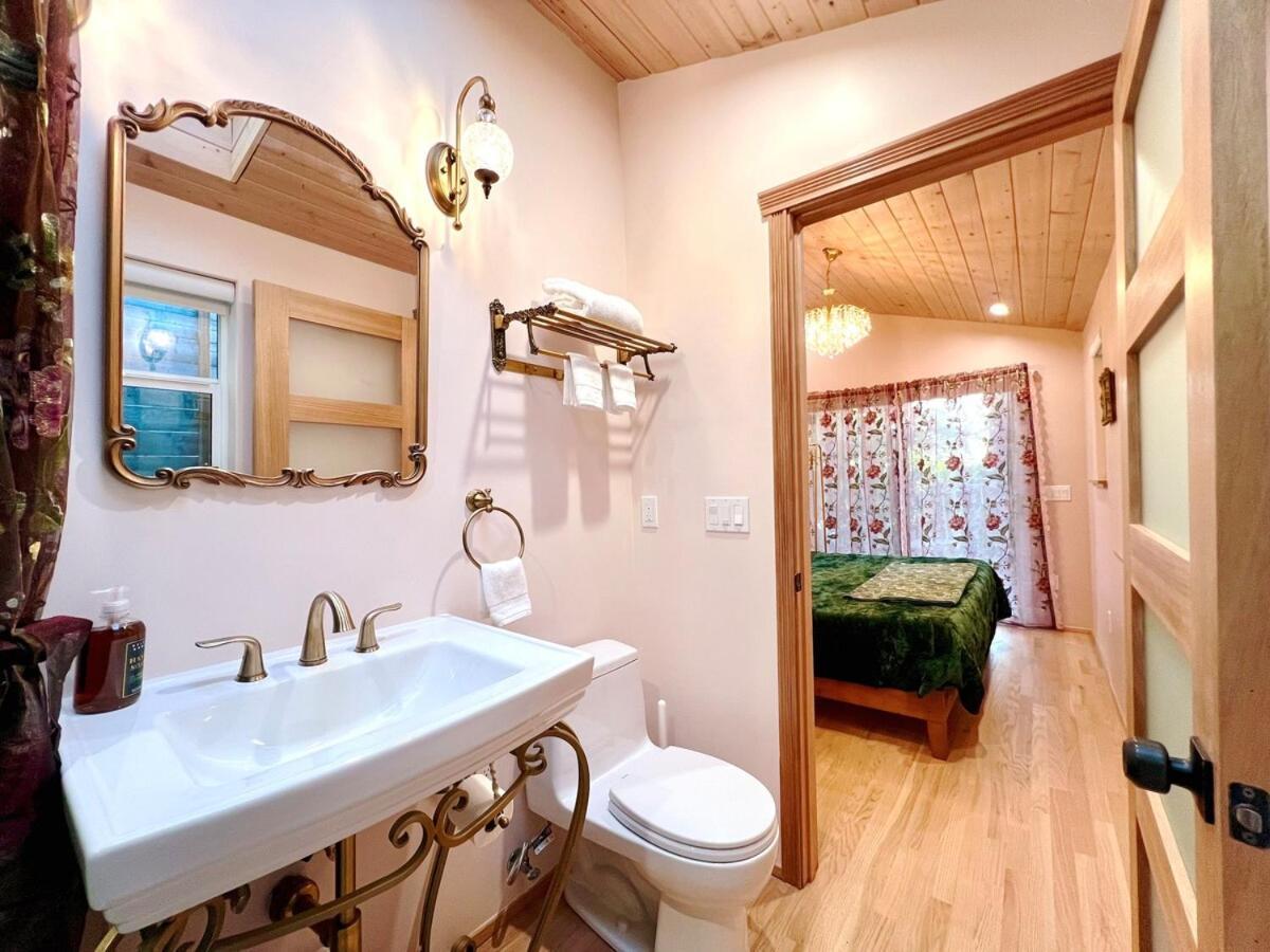 Holiday home The Perch- Hilltop Bungalow, Eagle Rock-near Dtla *